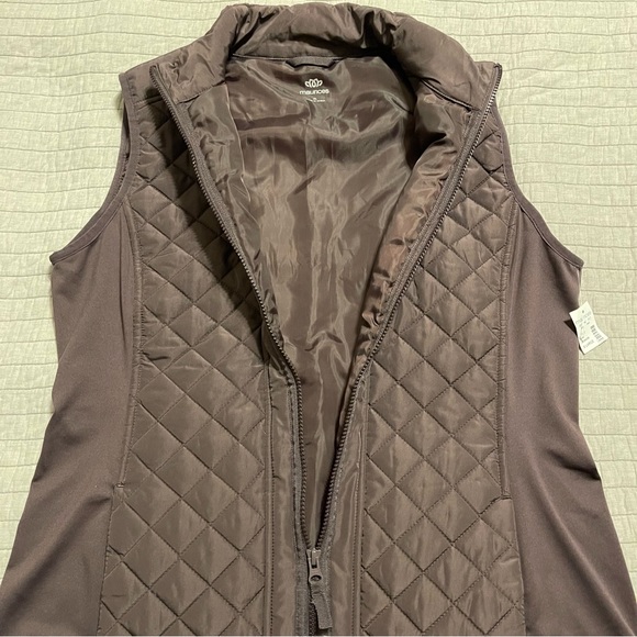 Maurices Women's Eggplant Purple Full-Zip Light Weight Quilted Puffer Vest XL - Picture 3 of 10